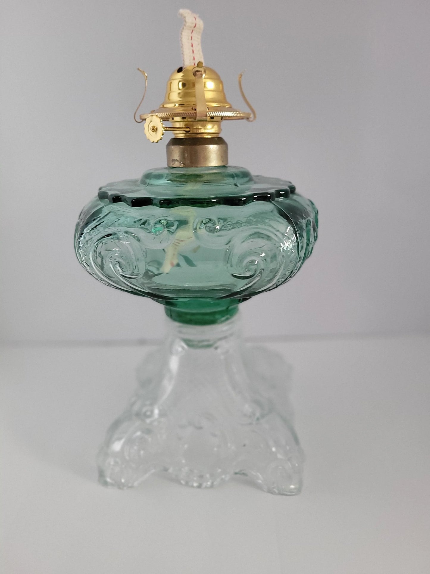 36251-P Princess Feather Oil Lamp - Adrianas Specialty Lamp Shades