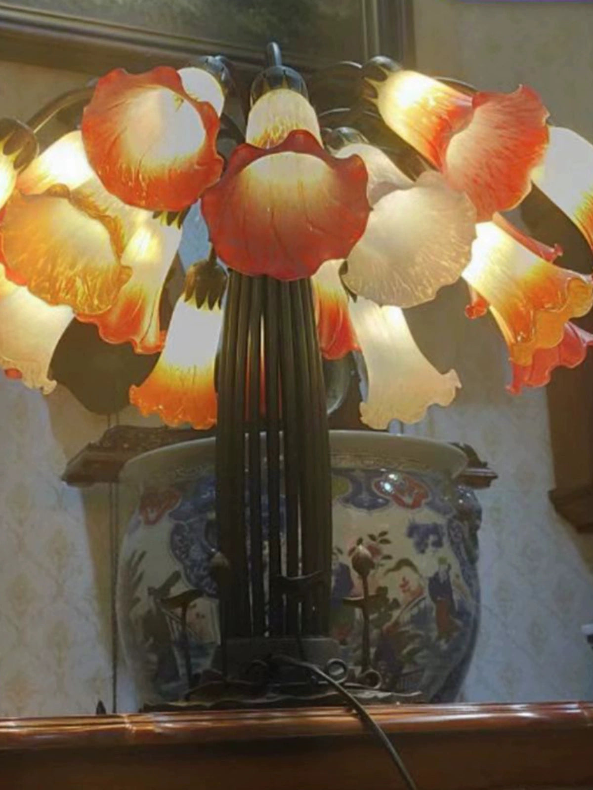 Real Shot Dining Room/Living Room Bedroom Featured Lily Table Lamp Club Office Multi-Color Creative Lamps Blown Glass Adrianas Specialty Lamp Shades