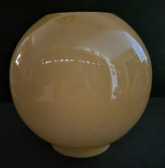 21894 Soft Gold Gone With The Wind Ball Globe